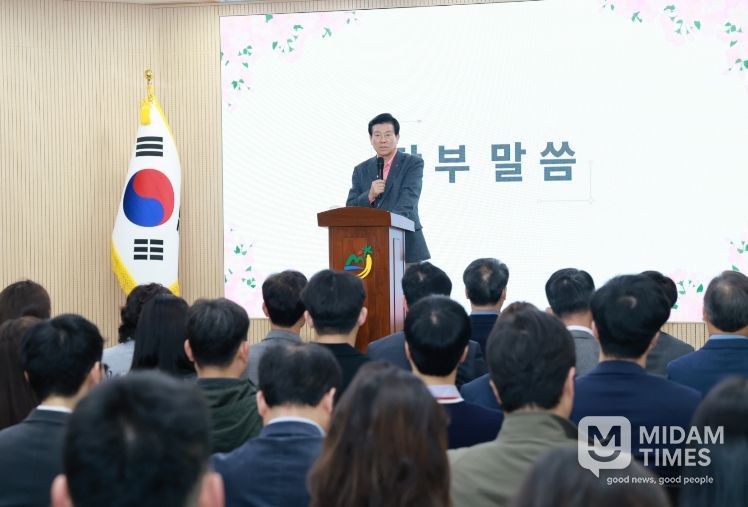 박범인 금산군수