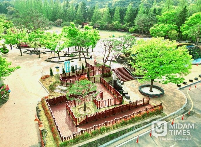 금오산 장애 나무 바닥길(무장애 데크)