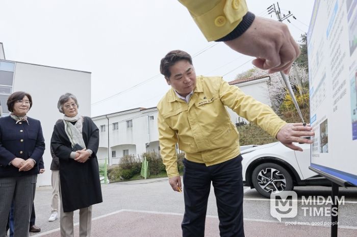 성모신나는일터 현장 방문 사진(오세현 아산시장)