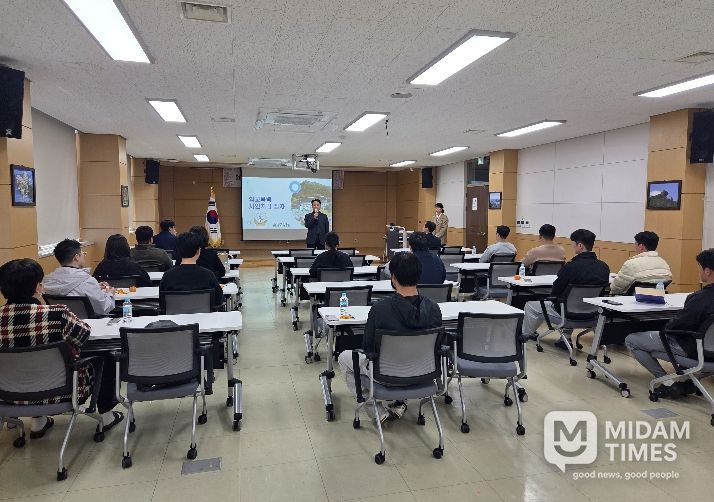 “선생님이 계셔서 더 안전한 학교가 됩니다”