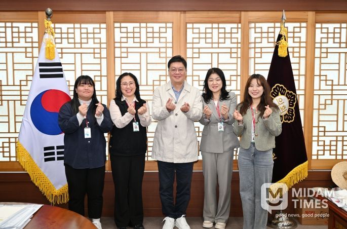 중구의회 박경흠 의장, 울산청년미래센터와 간담회를 가졌다.